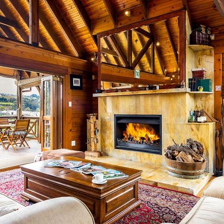 The Log Cabin Lodge Stellenbosch Exterior photo