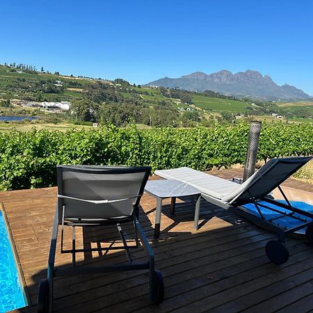 The Log Cabin Lodge Stellenbosch Exterior photo