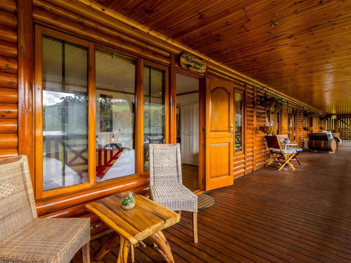 The Log Cabin Lodge Stellenbosch Exterior photo