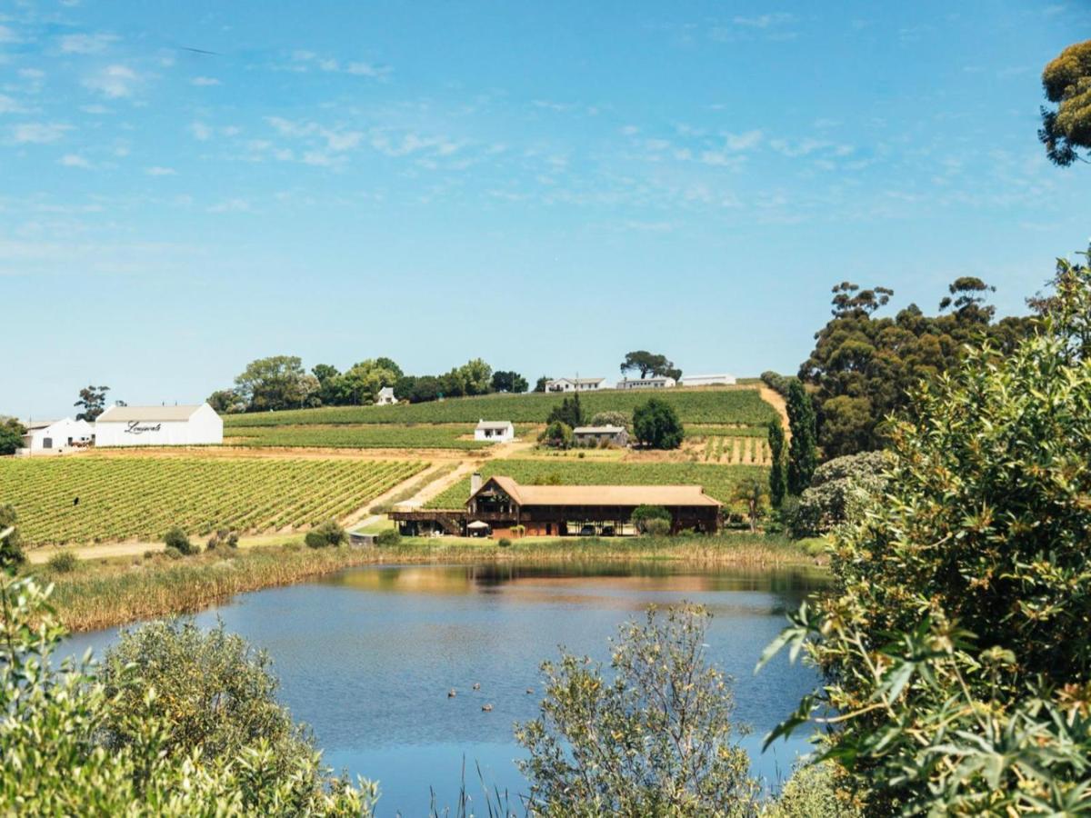 The Log Cabin Lodge Stellenbosch Exterior photo