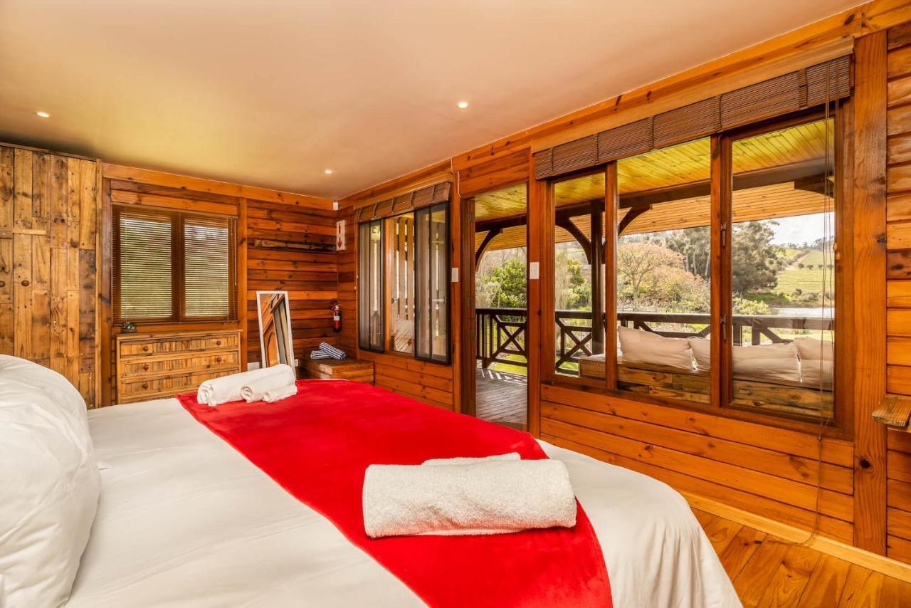 The Log Cabin Lodge Stellenbosch Exterior photo