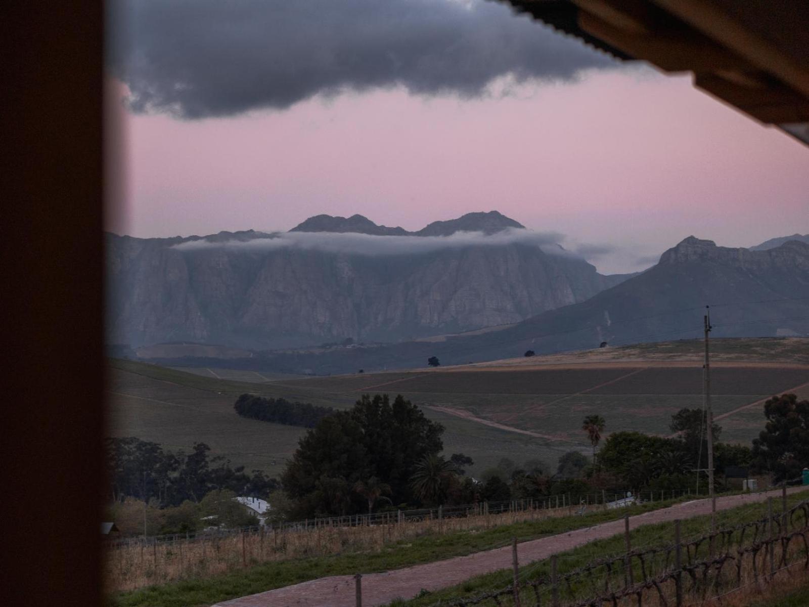 The Log Cabin Lodge Stellenbosch Exterior photo