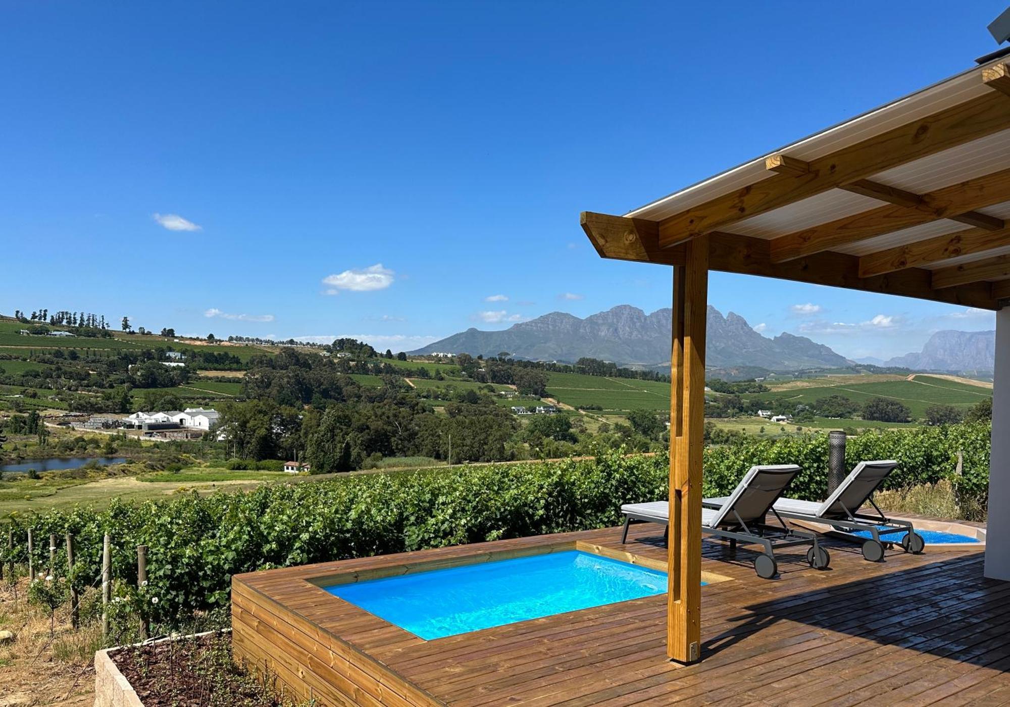 The Log Cabin Lodge Stellenbosch Exterior photo
